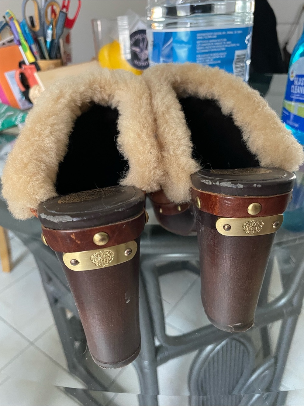 Vince Camuto Women's Brown Shearling-Trim Platform Clog Heels - Picture 5 of 6